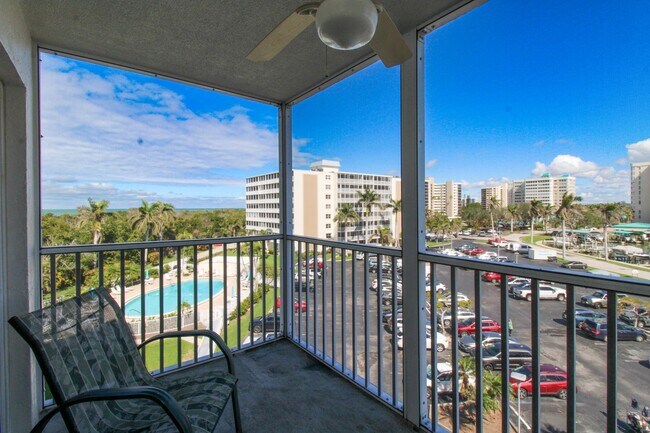Building Photo - ** OFF-SEASONAL OR 6 MONTHS AND 1 DAY TO 8 MONTHS ANNUAL 1 BEDROOM\1 BATH CONDO AVAILABLE MAY-DEC...