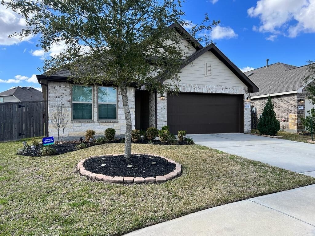 Foto principal - 9003 Beacon Mill Dr