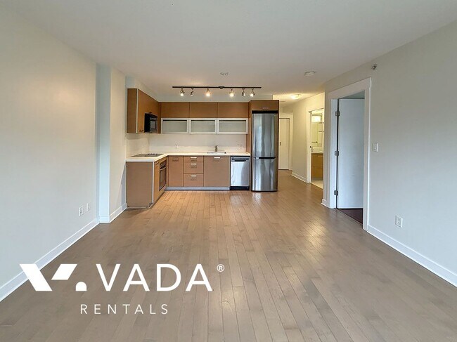 Building Photo - City Point 1 Bedroom Apartment Rental 202-10777 University Drive Surrey: VADAPM.com