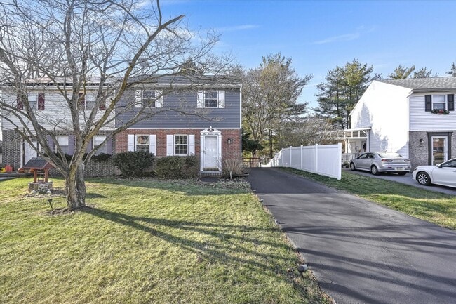 Building Photo - Well Maintained 3 Bedroom Townhome in East Lampeter Township