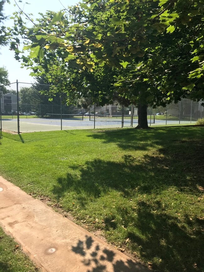 Foto del edificio - 3400 Stanford Rd