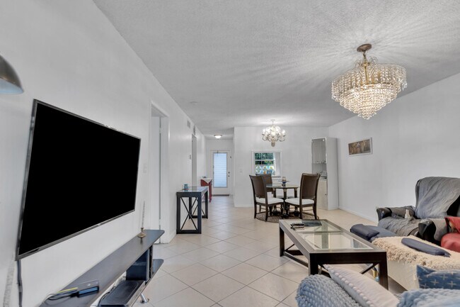 Foto del edificio - 857 Worcester Ln