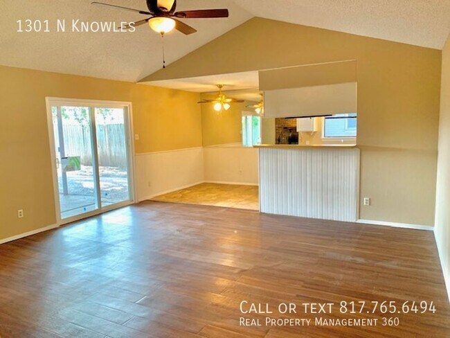 Foto del edificio - 1301 N Knowles-