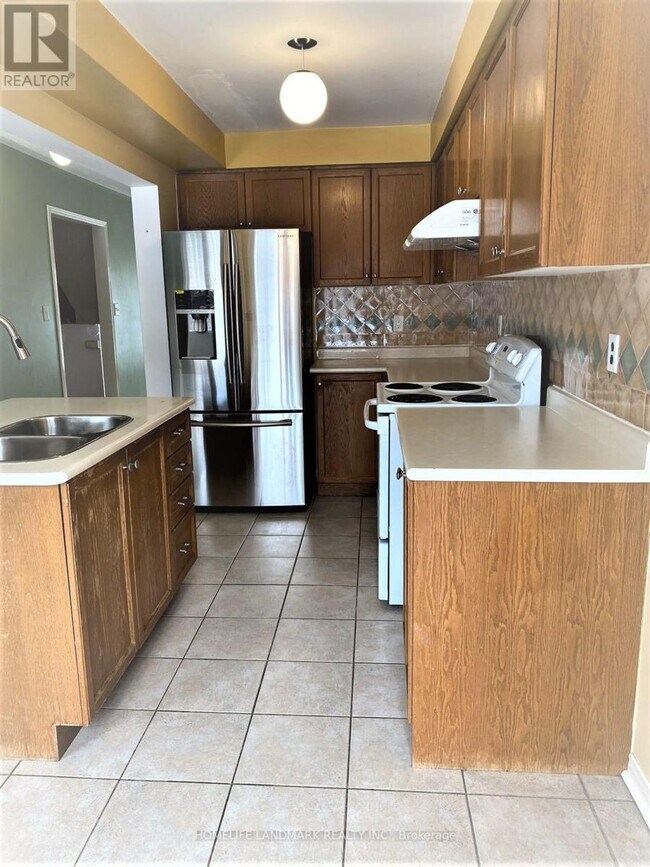 Photo du bâtiment - 1575 S Parade Ct