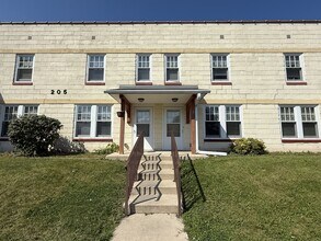 Building Photo - 205 Birch Ave