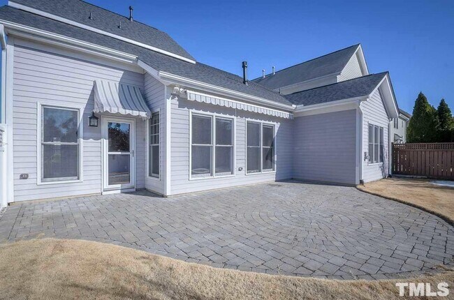 Foto del edificio - 202 Frontgate Dr