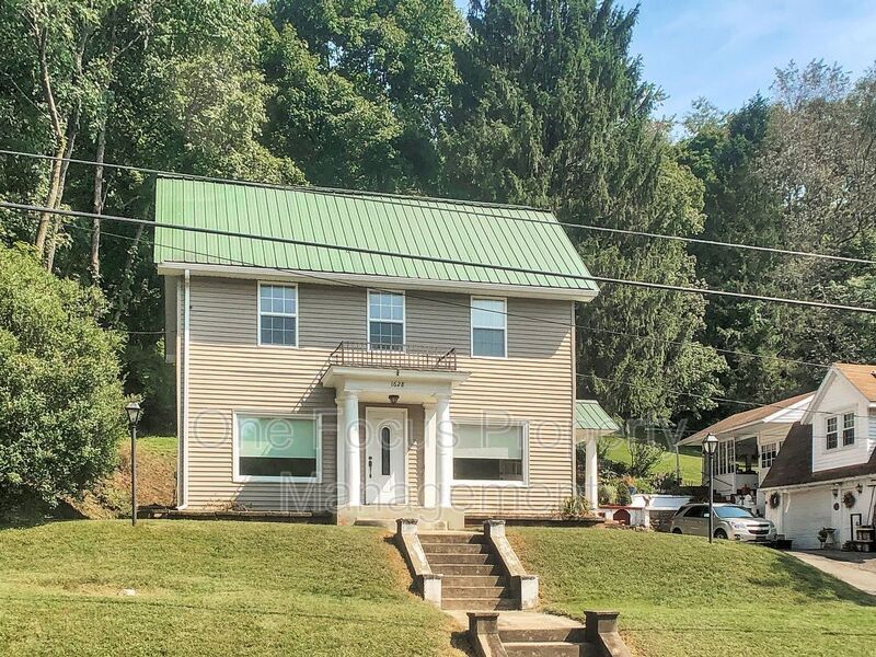 1628 Bloomingrove Rd, Williamsport, PA 17701 House Rental in