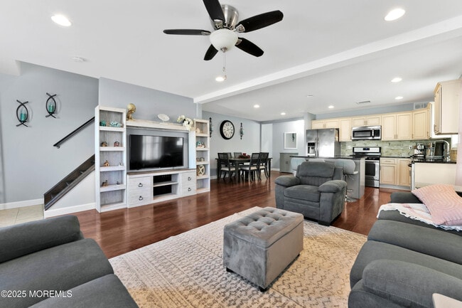 Foto del edificio - 115 Harding Ave