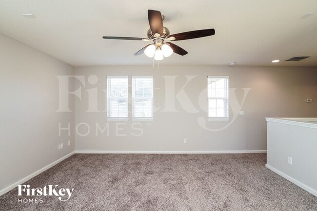 Building Photo - 3708 Statham Dr