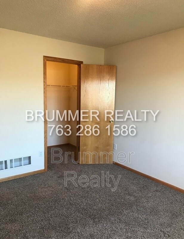 Building Photo - 5525 153rd Ct NW