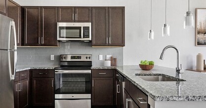 Building Photo - Everly Apartments