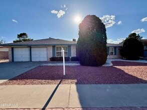 Building Photo - 1649 Lomaland Dr