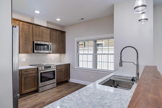 Foto del edificio - 315 Callaway Circle