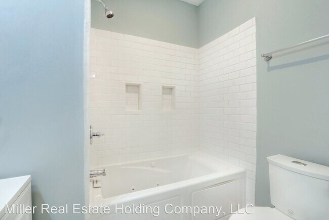 Foto del edificio - 3 br, 1 bath House - 634 East 36th St