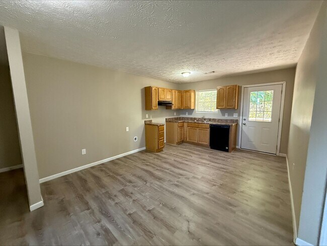 Foto del edificio - 3 Bedroom  2 Bathroom in White Pine