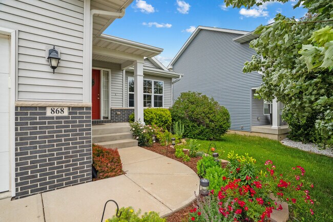 Foto del edificio - 868 McCollister Ct