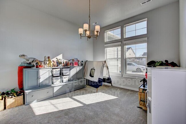 Building Photo - 4952 W Sands Basin Dr