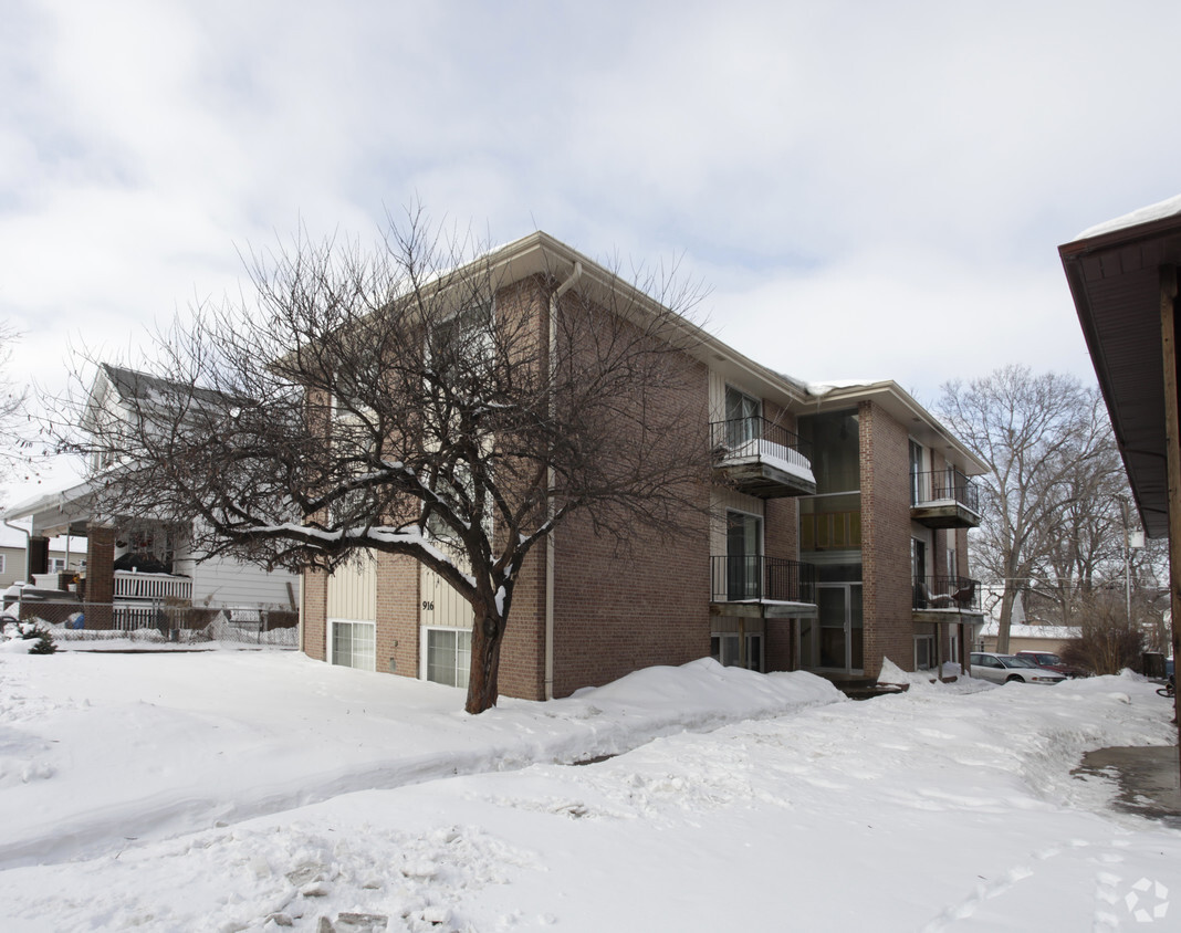Primary Photo - 916 A St