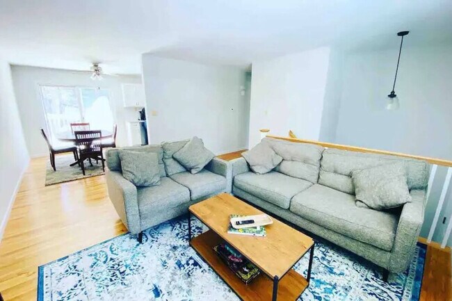 Foto del edificio - 19 Curt Blvd