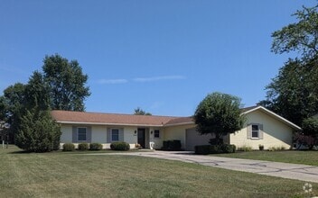 Building Photo - 2907 Greenbriar Dr