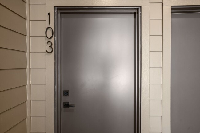 Foto del edificio - 8417 SW 24th Ave