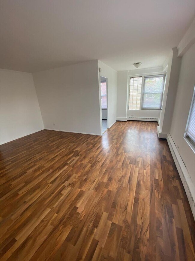 Foto del edificio - 2630 W Berwyn Ave