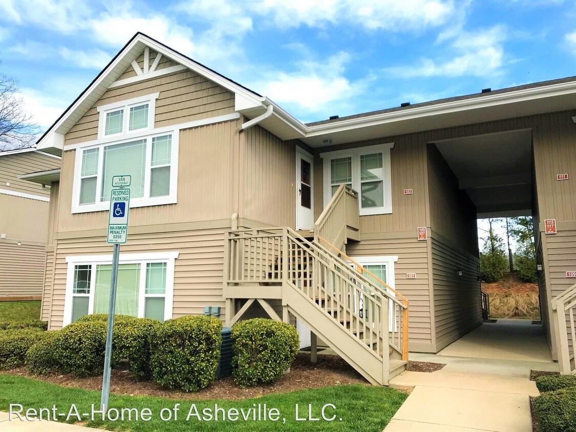 103 Morningside Ln, Hendersonville, NC 28792 House for Rent in