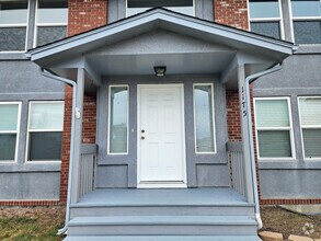 Building Photo - 1175 Goodview Ct