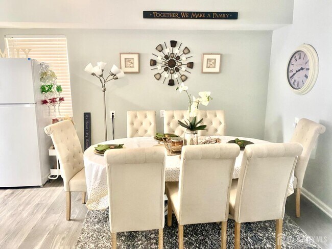 Foto del edificio - 28 Bay Ave