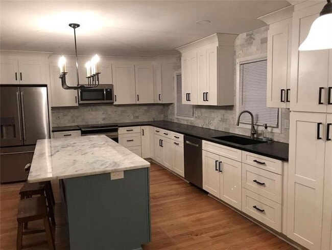 Building Photo - 4469 Leonora Dr