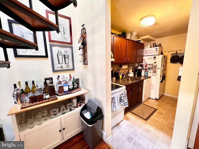 Foto del edificio - 1527 Pine St