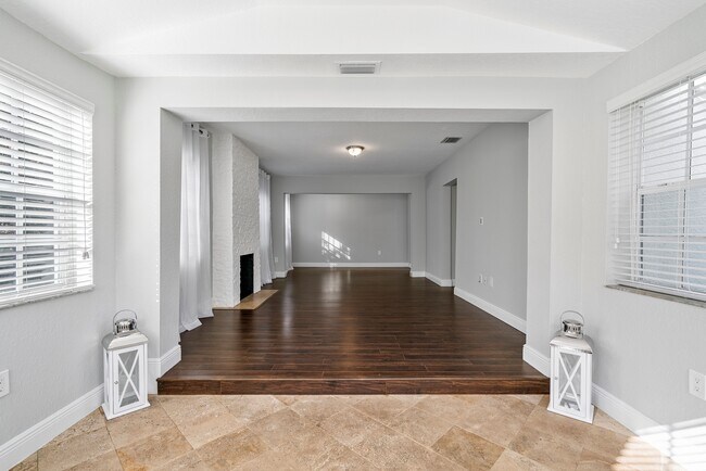 Building Photo - 131 NW 110th St