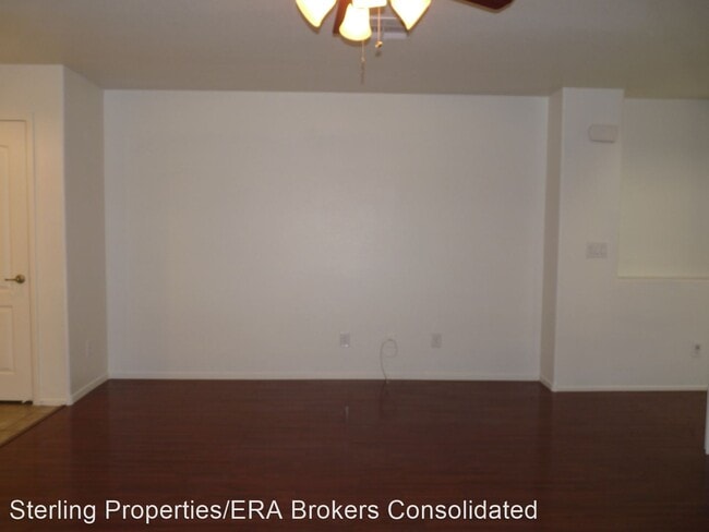 Building Photo - 3 br, 2.5 bath House - 741 Jewel Tower Street