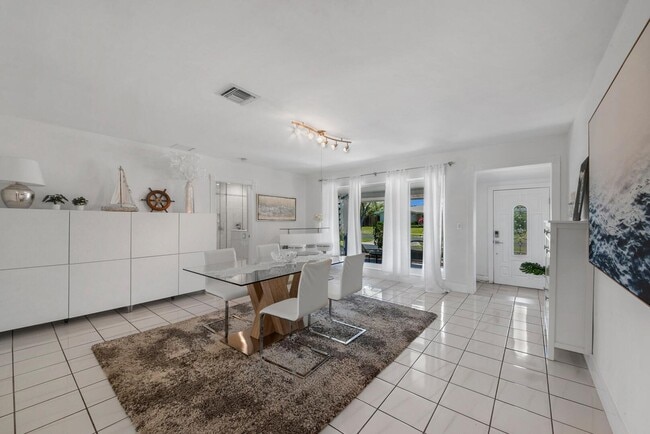 Foto del edificio - 220 SE 2nd Ave