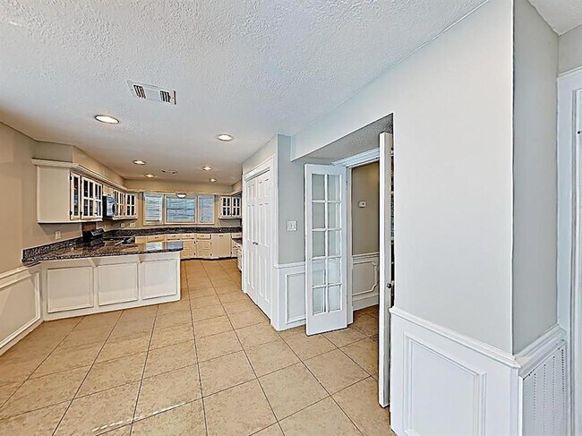 Building Photo - 12710 Ivyforest Dr
