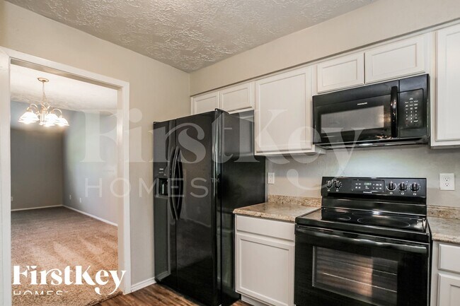 Foto del edificio - 4222 Chestergate Dr