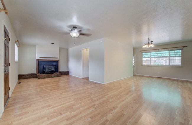 Foto del edificio - 4415 Mallow Rd