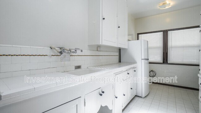 Foto del edificio - 3785 Park Blvd