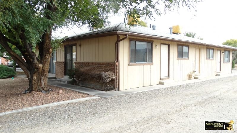 Primary Photo - 1052 Cedar Way