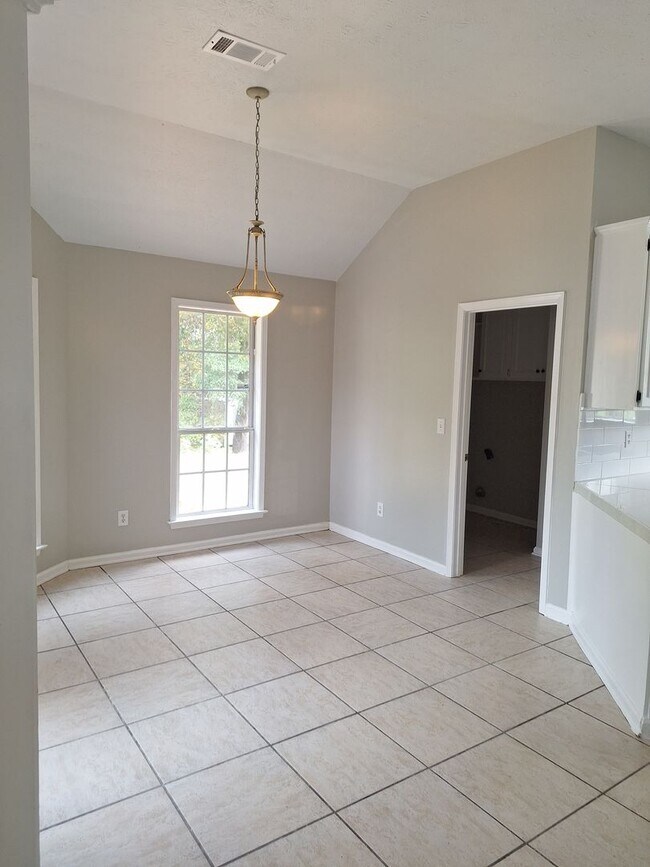 Foto del edificio - 6309 Scenic Dr