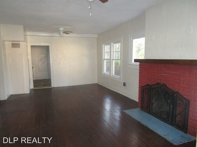 Building Photo - 942 Avondale Ave
