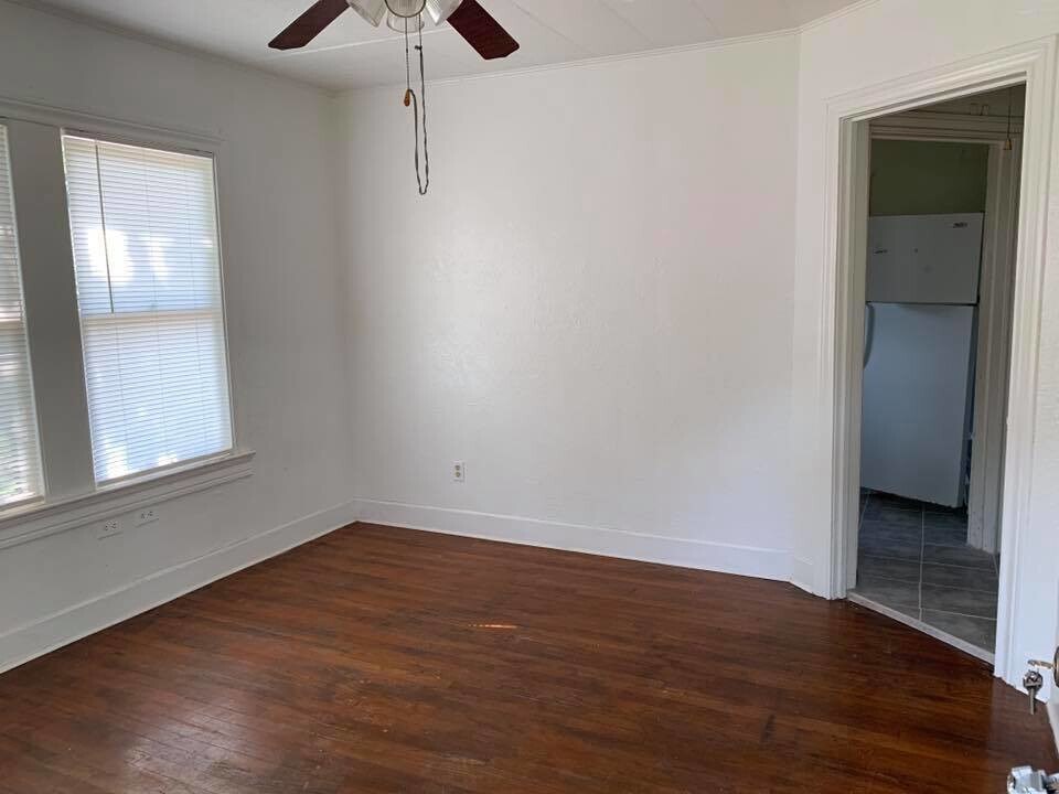 Building Photo - 100 S Third