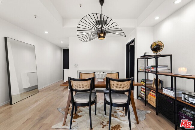 Foto del edificio - 245 Main St