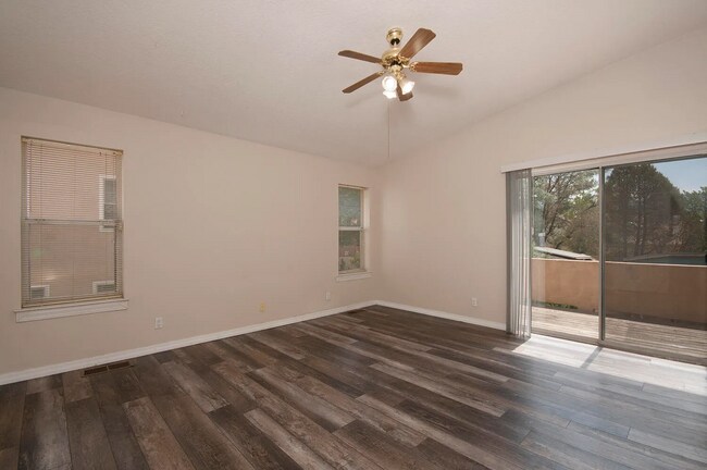 Building Photo - 8500 Vineyard Ridge Rd NE