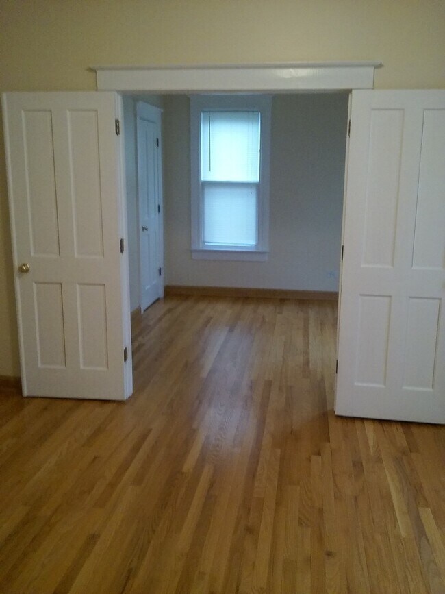 Foto del edificio - 407 S Hough St