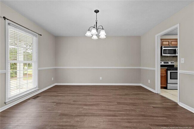 Building Photo - 810 Whispering Pines Rd