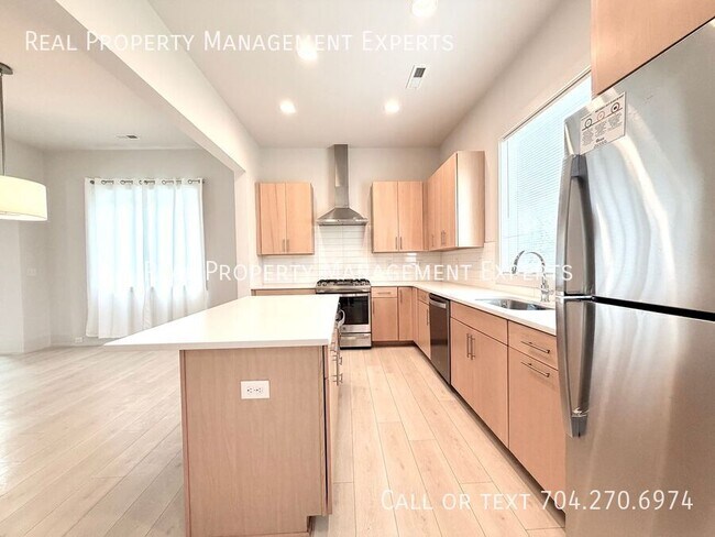 Foto del edificio - 4115 Merlane Dr