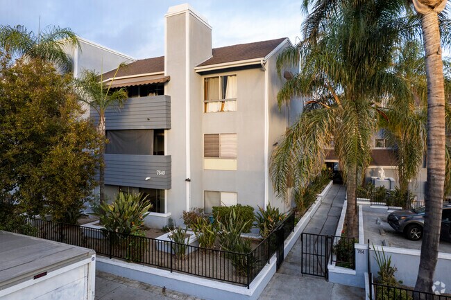 7640 Oso St - Kepwick South Apartments