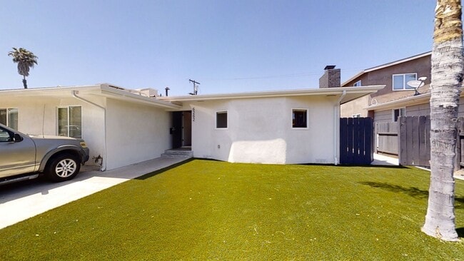 Building Photo - Newly Renovated, 7 BD 4 BR, Close to Campus!