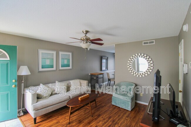 Foto del edificio - 1423 Ashley River Rd